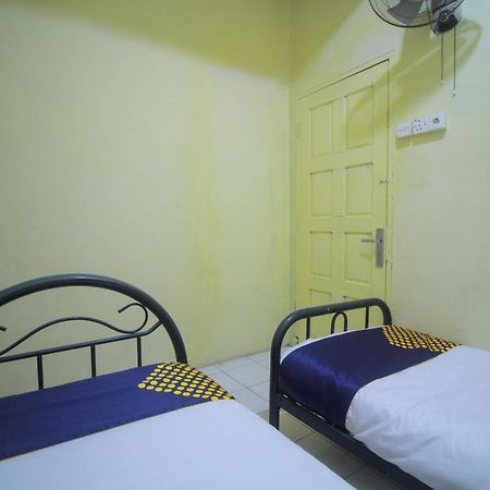 สปอต ออน 2305 อันดิส นูร์ เปงีนาปัน Hotel ดูไม ภายนอก รูปภาพ