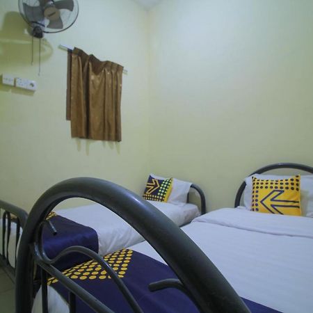 สปอต ออน 2305 อันดิส นูร์ เปงีนาปัน Hotel ดูไม ภายนอก รูปภาพ