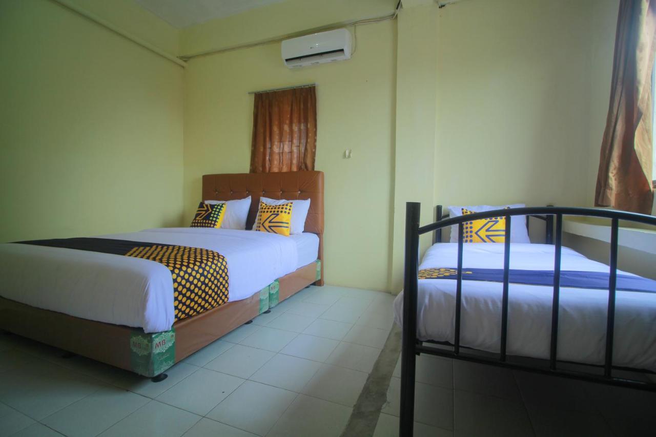 สปอต ออน 2305 อันดิส นูร์ เปงีนาปัน Hotel ดูไม ภายนอก รูปภาพ