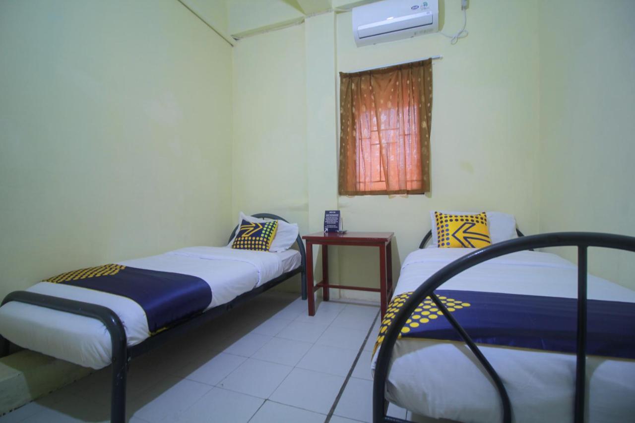สปอต ออน 2305 อันดิส นูร์ เปงีนาปัน Hotel ดูไม ภายนอก รูปภาพ