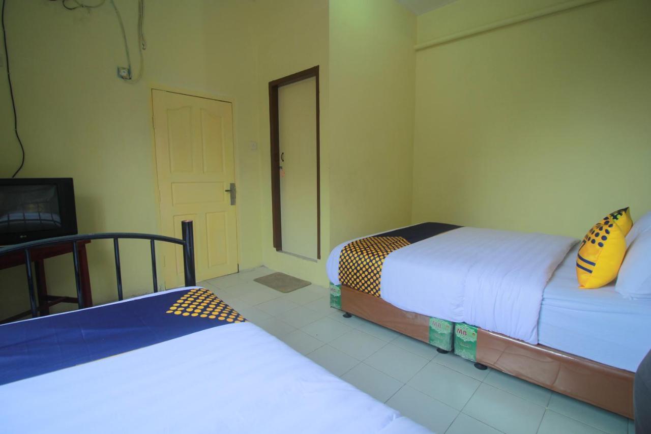 สปอต ออน 2305 อันดิส นูร์ เปงีนาปัน Hotel ดูไม ภายนอก รูปภาพ